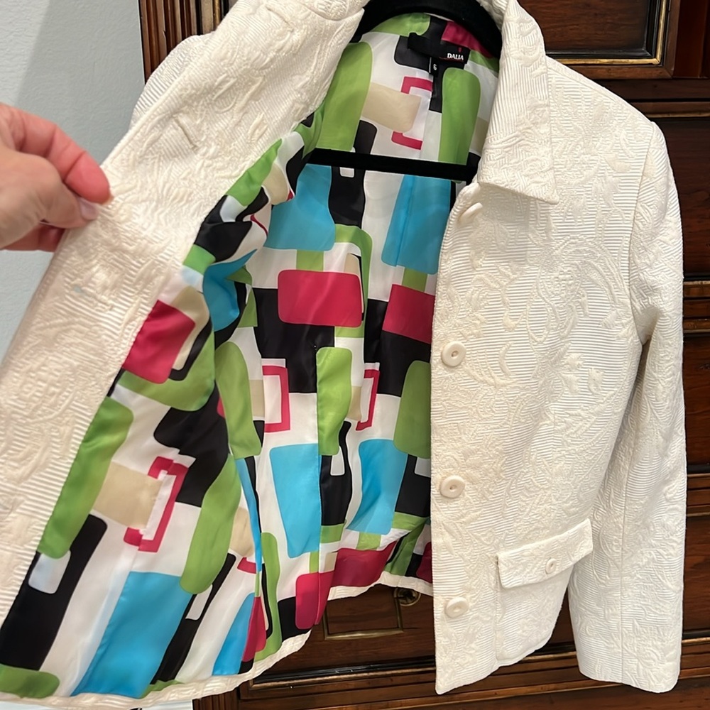 Jacket - Picture 4 of 7